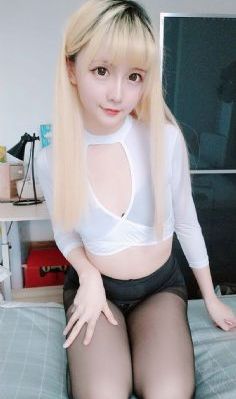 二攻一受4p嗯啊巨肉寝室视频