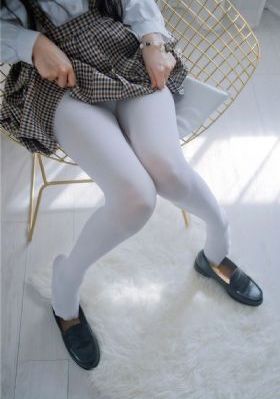 富婆找两个黑人3p在线视频