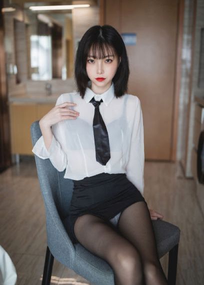 五月樱唇电影
