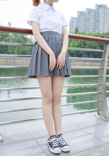 偷拍25位美女撒尿视频在线观看