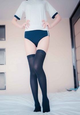 女女h文(h)gl小说